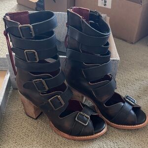 Freebird Bond black 9 sandals heels women’s